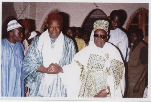 Visite à Fass du Khalife Général des Tidianes Serigne Mansour SY Boroom Daaraji Visite à Fass du Khalife Général des Tidianes Serigne Mansour SY Boroom Daaraji