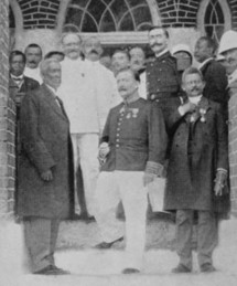 EL Hadj Malick SY Face à l'Autorité Coloniale EL Hadj Malick SY Face à l'Autorité Coloniale