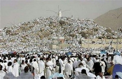 Pèlerinage à la Mecque 2010 :2,5 Millions de Pélerins sur le Mont Arafat Pèlerinage à la Mecque 2010 :2,5 Millions de Pélerins sur le Mont Arafat