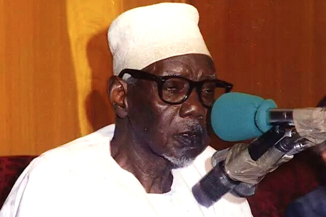 ARCHIVE VIDEO : El Hadj Abdoul Aziz Sy Dabakh à la pose premiere pierre d'un institut Islamique d'El Hadj Ibou Sakho ARCHIVE VIDEO : El Hadj Abdoul Aziz Sy Dabakh à la pose premiere pierre d'un institut Islamique d'El Hadj Ibou Sakho