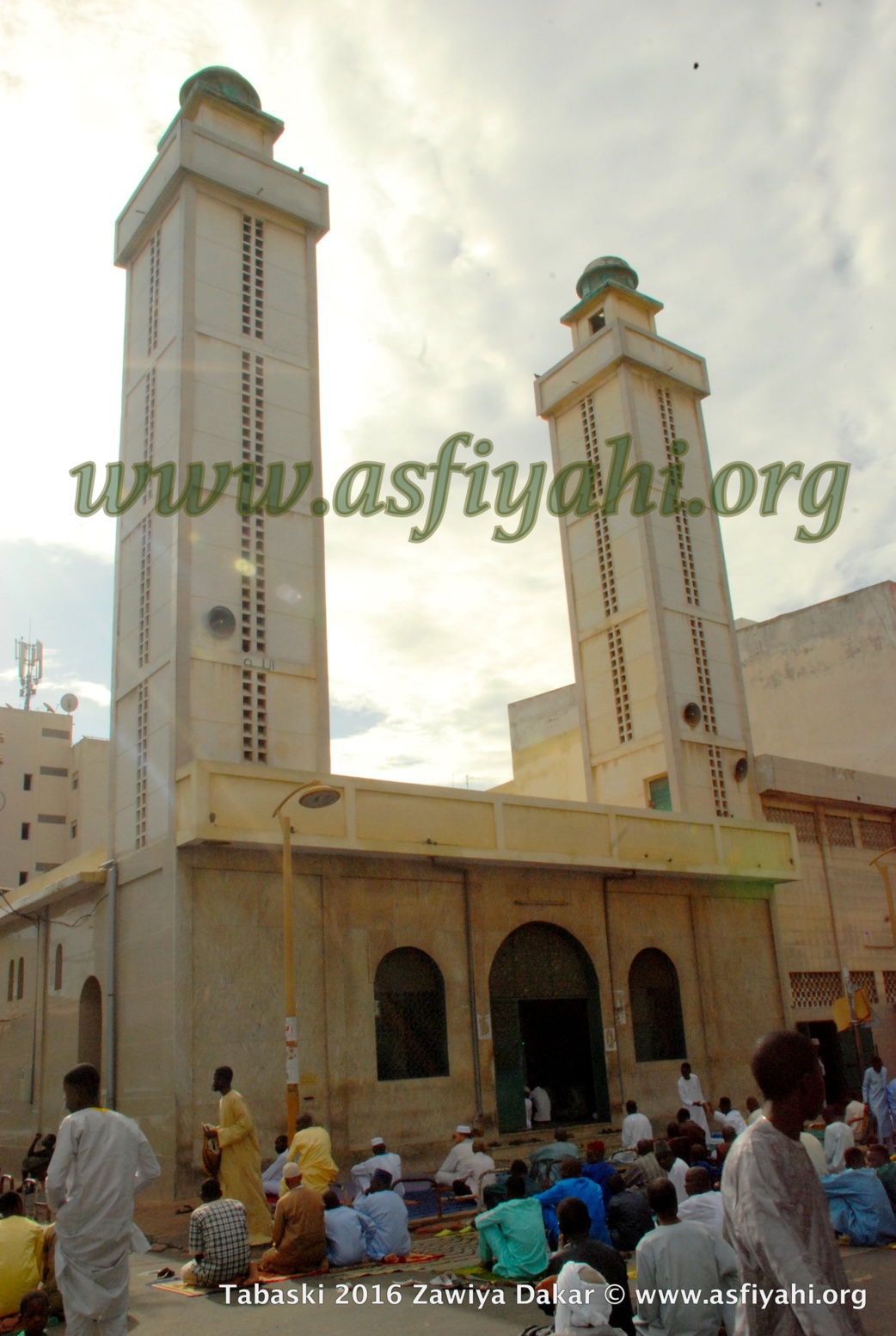 PHOTOS - TABASKI 2016 - Les Images de la Prière de l'Aïd à la Zawiya El Hadj Malick Sy de Dakar