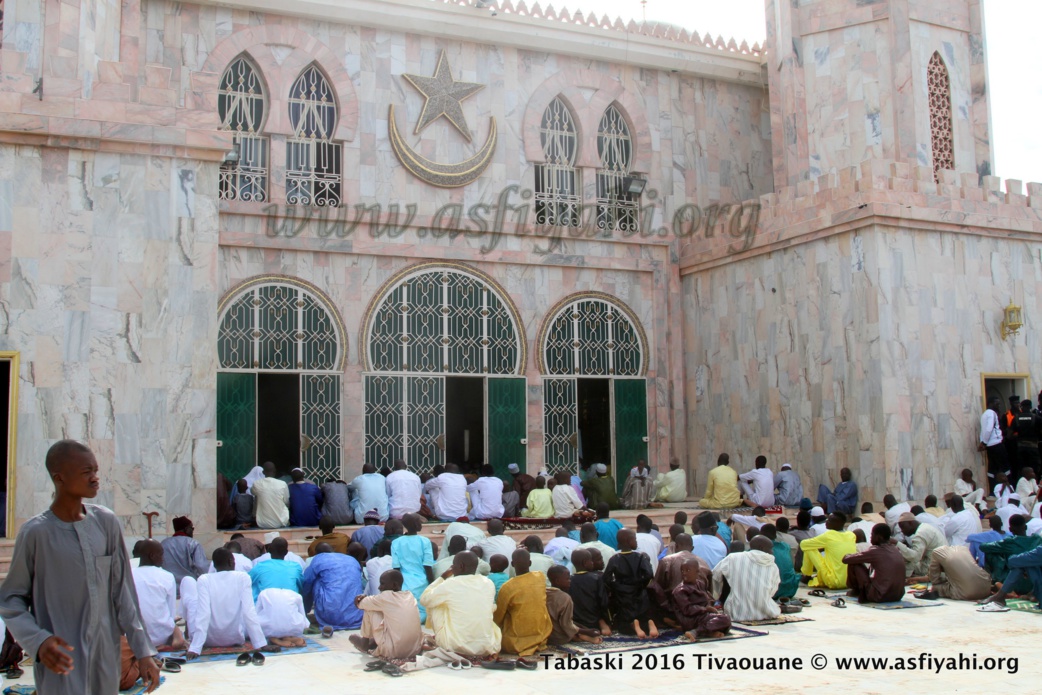 PHOTOS - TABASKI 2016 À TIVAOUANE - Les Images de la Prière de l'Aïd à la Mosquée Serigne Babacar Sy (rta) PHOTOS - TABASKI 2016 À TIVAOUANE - Les Images de la Prière de l'Aïd à la Mosquée Serigne Babacar Sy (rta)