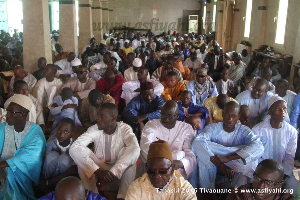 PHOTOS - TABASKI 2016 À TIVAOUANE - Les Images de la Prière de l'Aïd à la Mosquée Serigne Babacar Sy (rta) PHOTOS - TABASKI 2016 À TIVAOUANE - Les Images de la Prière de l'Aïd à la Mosquée Serigne Babacar Sy (rta)