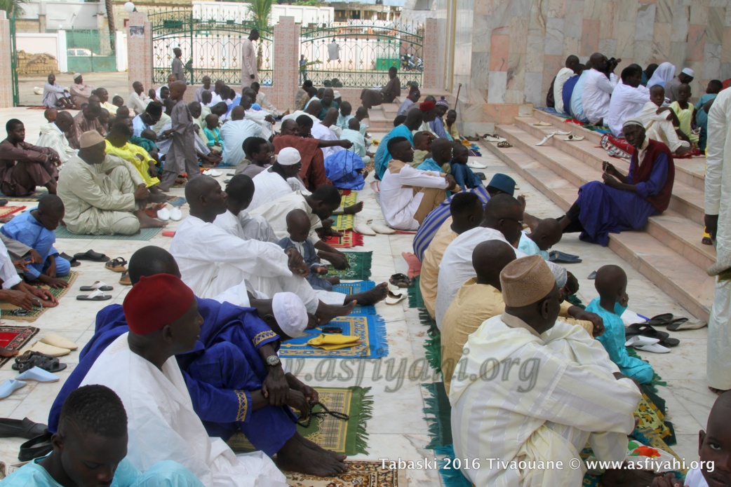 PHOTOS - TABASKI 2016 À TIVAOUANE - Les Images de la Prière de l'Aïd à la Mosquée Serigne Babacar Sy (rta) PHOTOS - TABASKI 2016 À TIVAOUANE - Les Images de la Prière de l'Aïd à la Mosquée Serigne Babacar Sy (rta)