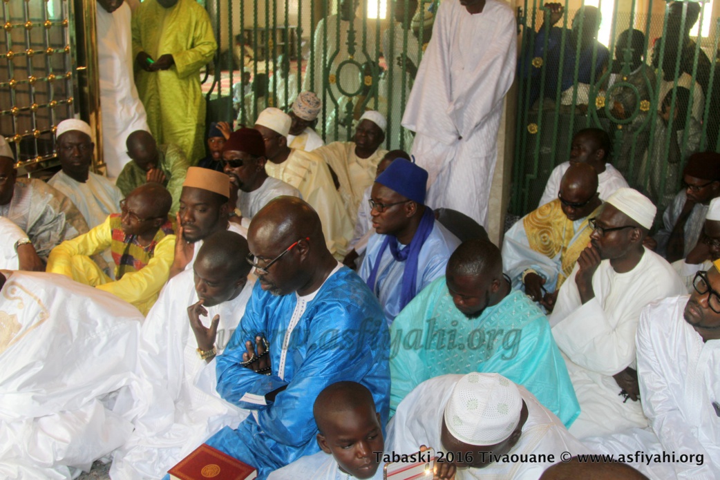 PHOTOS - TABASKI 2016 À TIVAOUANE - Les Images de la Prière de l'Aïd à la Mosquée Serigne Babacar Sy (rta) PHOTOS - TABASKI 2016 À TIVAOUANE - Les Images de la Prière de l'Aïd à la Mosquée Serigne Babacar Sy (rta)