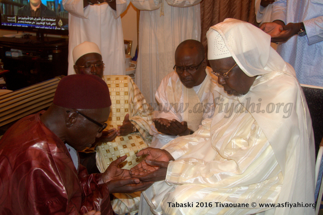 PHOTOS - TABASKI 2016 À TIVAOUANE - Les Images de la Prière de l'Aïd à la Mosquée Serigne Babacar Sy (rta) PHOTOS - TABASKI 2016 À TIVAOUANE - Les Images de la Prière de l'Aïd à la Mosquée Serigne Babacar Sy (rta)