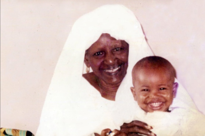 IN MEMORIUM - Il y'a 10 ans disparaissait Sokhna Aida Seck, Épouse de Serigne Moustapha Sy Djamil (rta) IN MEMORIUM - Il y'a 10 ans disparaissait Sokhna Aida Seck, Épouse de Serigne Moustapha Sy Djamil (rta)