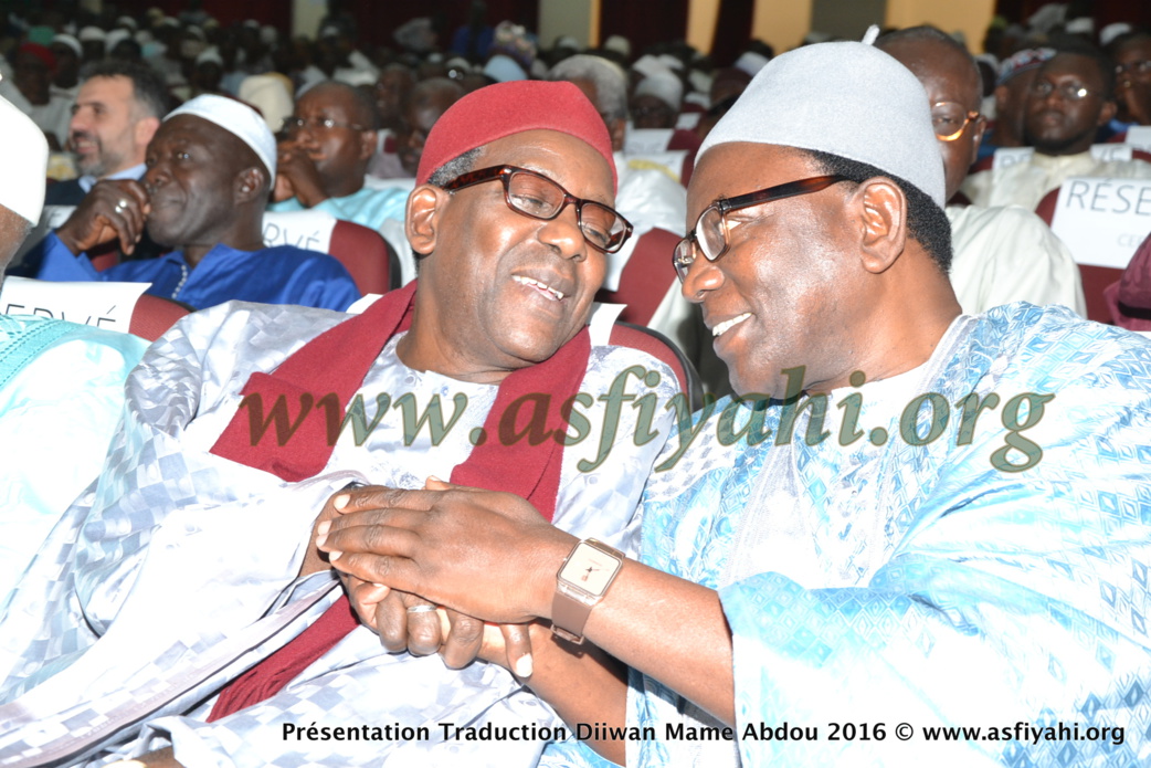 PHOTOS - les Images de la Ceremonie de Presentation du Diiwaan d'El Hadj Abdoul Aziz SY Dabakh (rta), traduit en français par le Pr Rawane Mbaye