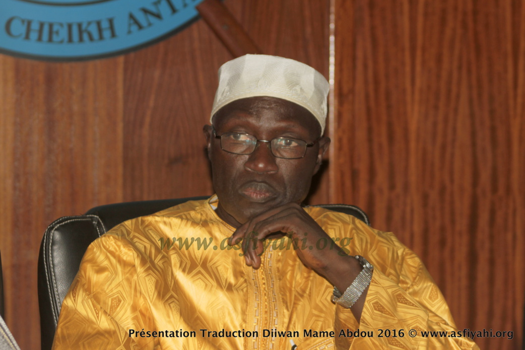 PHOTOS - les Images de la Ceremonie de Presentation du Diiwaan d'El Hadj Abdoul Aziz SY Dabakh (rta), traduit en français par le Pr Rawane Mbaye PHOTOS - les Images de la Ceremonie de Presentation du Diiwaan d'El Hadj Abdoul Aziz SY Dabakh (rta), traduit en français par le Pr Rawane Mbaye