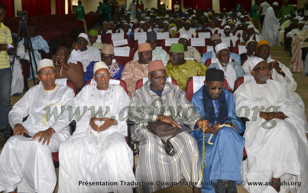 PHOTOS - les Images de la Ceremonie de Presentation du Diiwaan d'El Hadj Abdoul Aziz SY Dabakh (rta), traduit en français par le Pr Rawane Mbaye