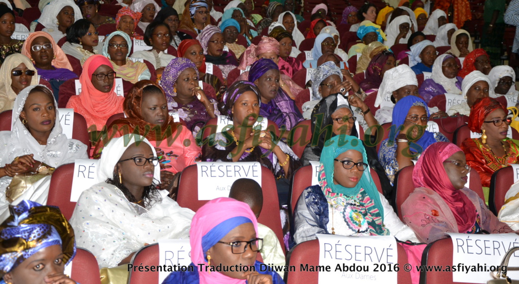 PHOTOS - les Images de la Ceremonie de Presentation du Diiwaan d'El Hadj Abdoul Aziz SY Dabakh (rta), traduit en français par le Pr Rawane Mbaye