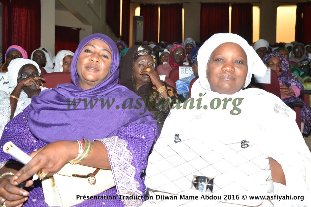 PHOTOS - les Images de la Ceremonie de Presentation du Diiwaan d'El Hadj Abdoul Aziz SY Dabakh (rta), traduit en français par le Pr Rawane Mbaye