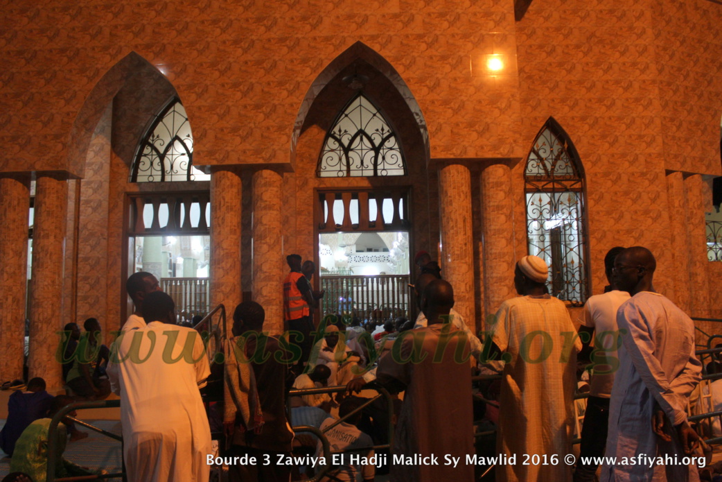 PHOTOS - BURD GAMOU TIVAOUANE 2016 - Les Images de la Nuit du Vendredi 2 Decembre 2016 à la Zawiya El hadj Malick Sy