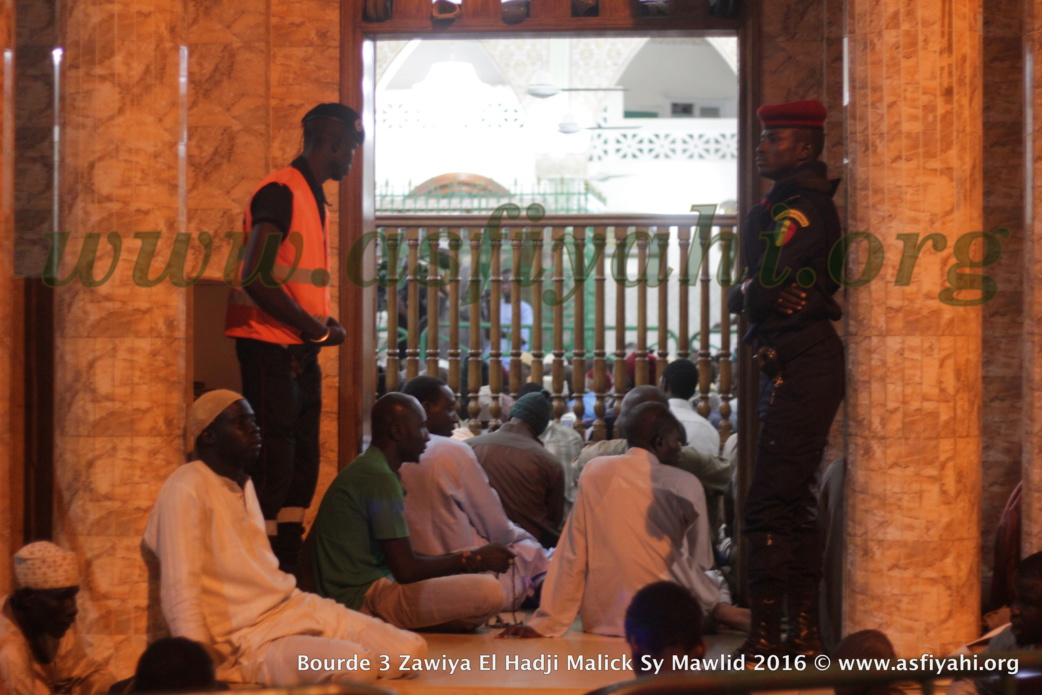 PHOTOS - BURD GAMOU TIVAOUANE 2016 - Les Images de la Nuit du Vendredi 2 Decembre 2016 à la Zawiya El hadj Malick Sy