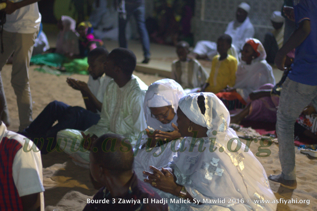 PHOTOS - BURD GAMOU TIVAOUANE 2016 - Les Images de la Nuit du Vendredi 2 Decembre 2016 à la Zawiya El hadj Malick Sy