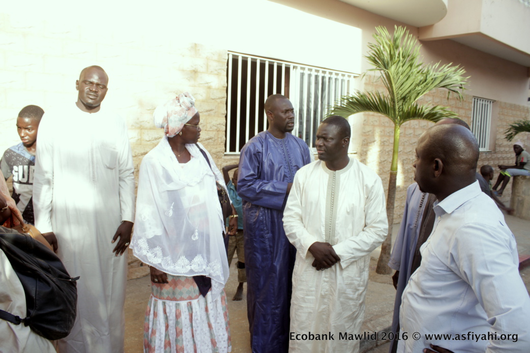 PHOTOS - Gamou Tivaouane 2016 - Le groupe ECOBANK offre 5000 packs d'eau 