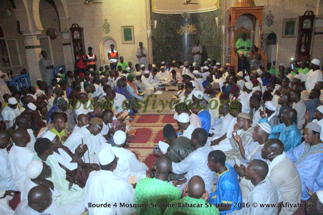 PHOTOS - BURD GAMOU TIVAOUANE 2016 - Les Images de la Nuit du Samedi 3 Decembre 2016 à la Mosquée Serigne Babacar SY (rta) de Tivaouane