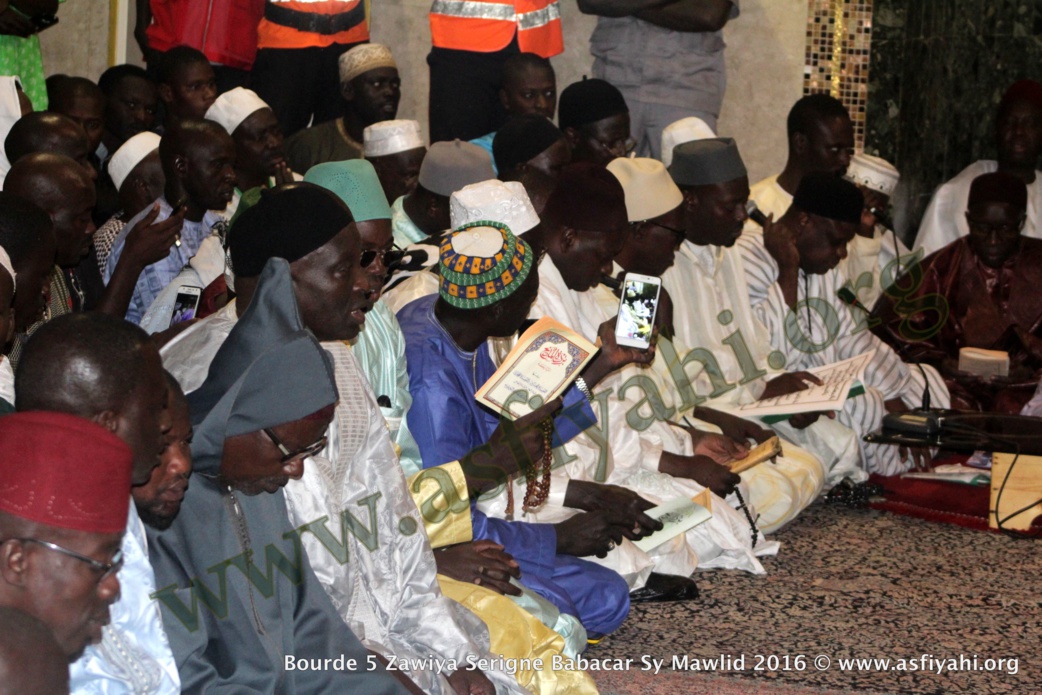 PHOTOS - BURD GAMOU TIVAOUANE 2016 - Les Images de la Nuit du DImanche 4 Decembre 2016 à la Mosquée Serigne Babacar SY (rta) de Tivaouane