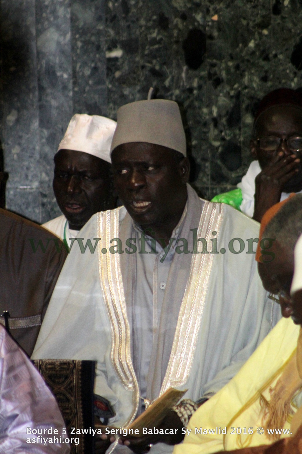 PHOTOS - BURD GAMOU TIVAOUANE 2016 - Les Images de la Nuit du DImanche 4 Decembre 2016 à la Mosquée Serigne Babacar SY (rta) de Tivaouane