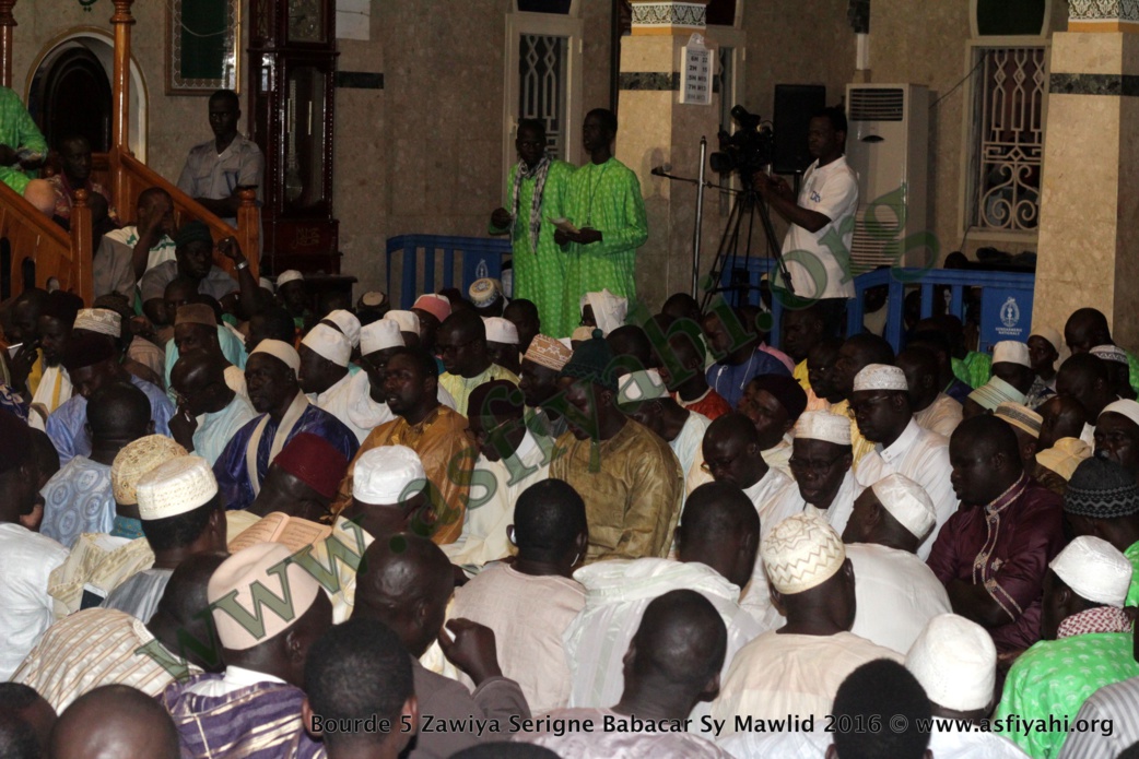 PHOTOS - BURD GAMOU TIVAOUANE 2016 - Les Images de la Nuit du DImanche 4 Decembre 2016 à la Mosquée Serigne Babacar SY (rta) de Tivaouane