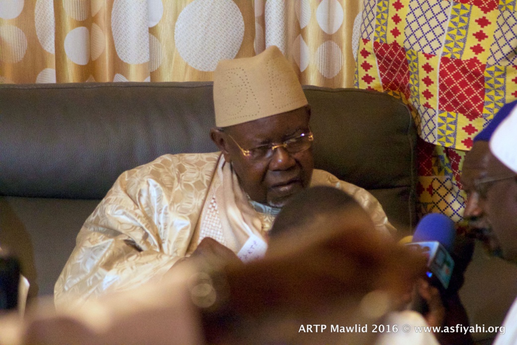 Gamou Tivaouane 2016 - L'ARTP renforce son dispositif et appuie les autorités religieuses : Le Directeur Abdou Karim Sall reçu par Serigne Abdoul Aziz Sy Al Amine Gamou Tivaouane 2016 - L'ARTP renforce son dispositif et appuie les autorités religieuses : Le Directeur Abdou Karim Sall reçu par Serigne Abdoul Aziz Sy Al Amine