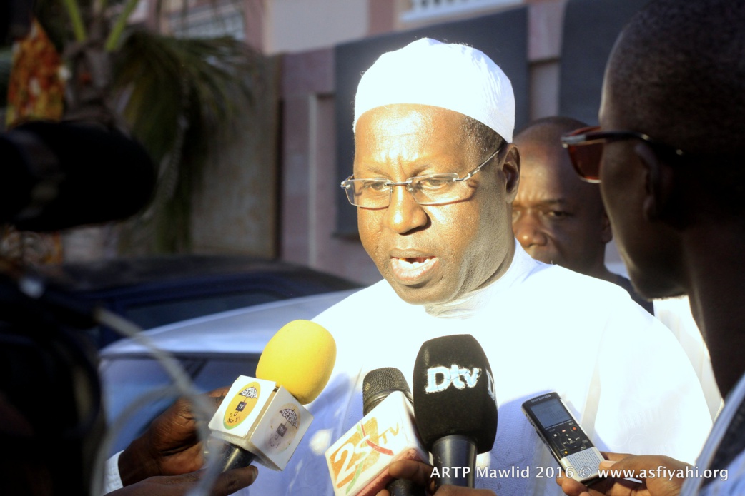 Gamou Tivaouane 2016 - L'ARTP renforce son dispositif et appuie les autorités religieuses : Le Directeur Abdou Karim Sall reçu par Serigne Abdoul Aziz Sy Al Amine Gamou Tivaouane 2016 - L'ARTP renforce son dispositif et appuie les autorités religieuses : Le Directeur Abdou Karim Sall reçu par Serigne Abdoul Aziz Sy Al Amine