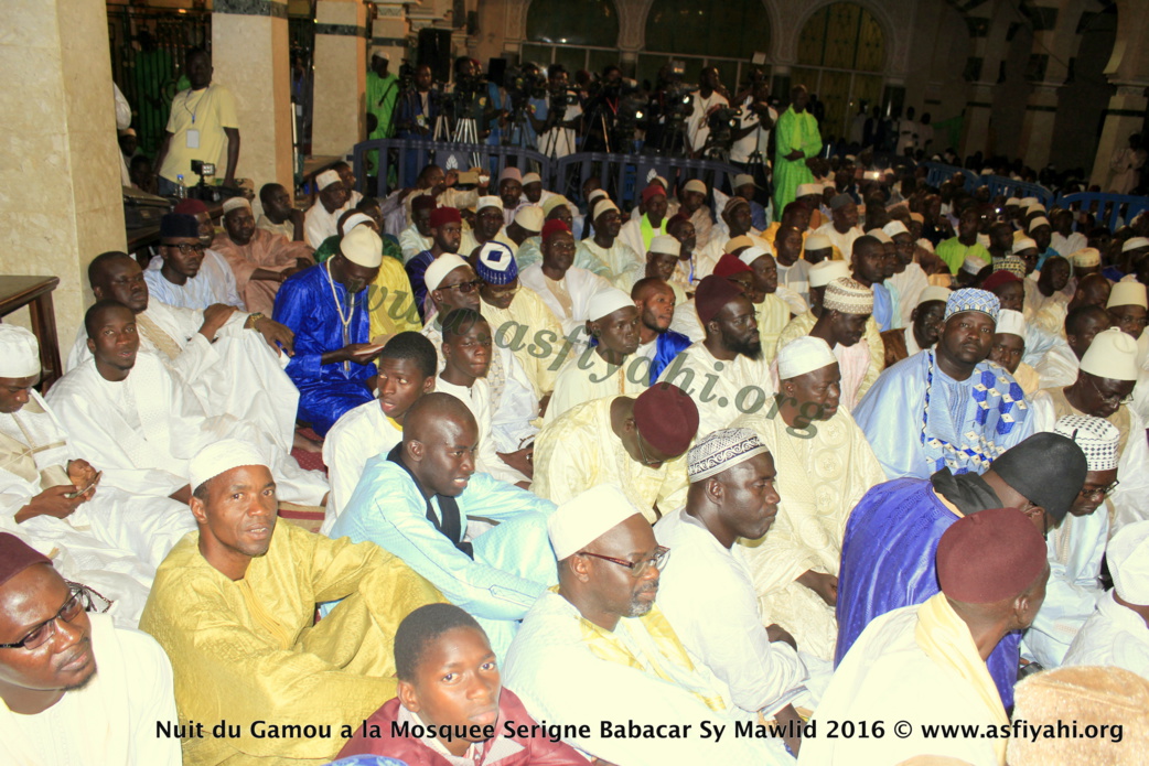 PHOTOS - GAMOU TIVAOUANE 2016 - Nuit du Gamou à la Mosquée Serigne Babacar Sy (rta)