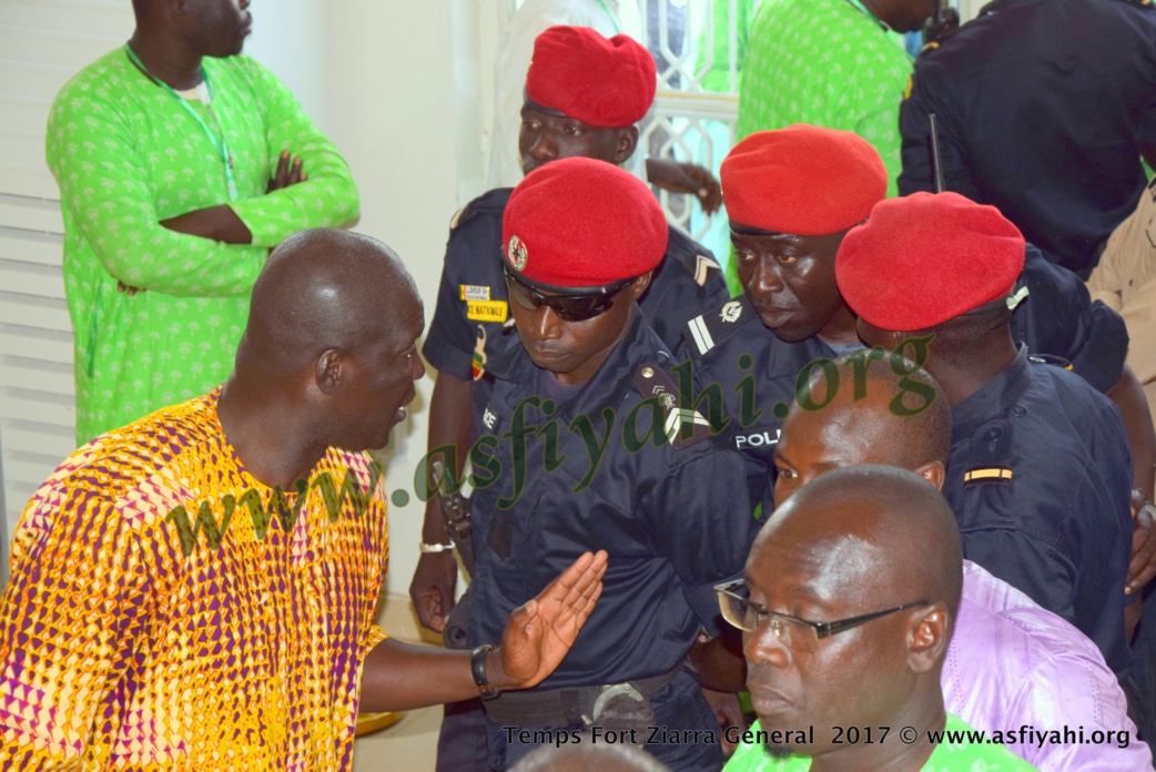 PHOTOS - ALBUM 3 - ZIARRE GENERALE 2017 - Les fidèles s’abreuvent aux sources d'El Hadji Malick Sy (rta)