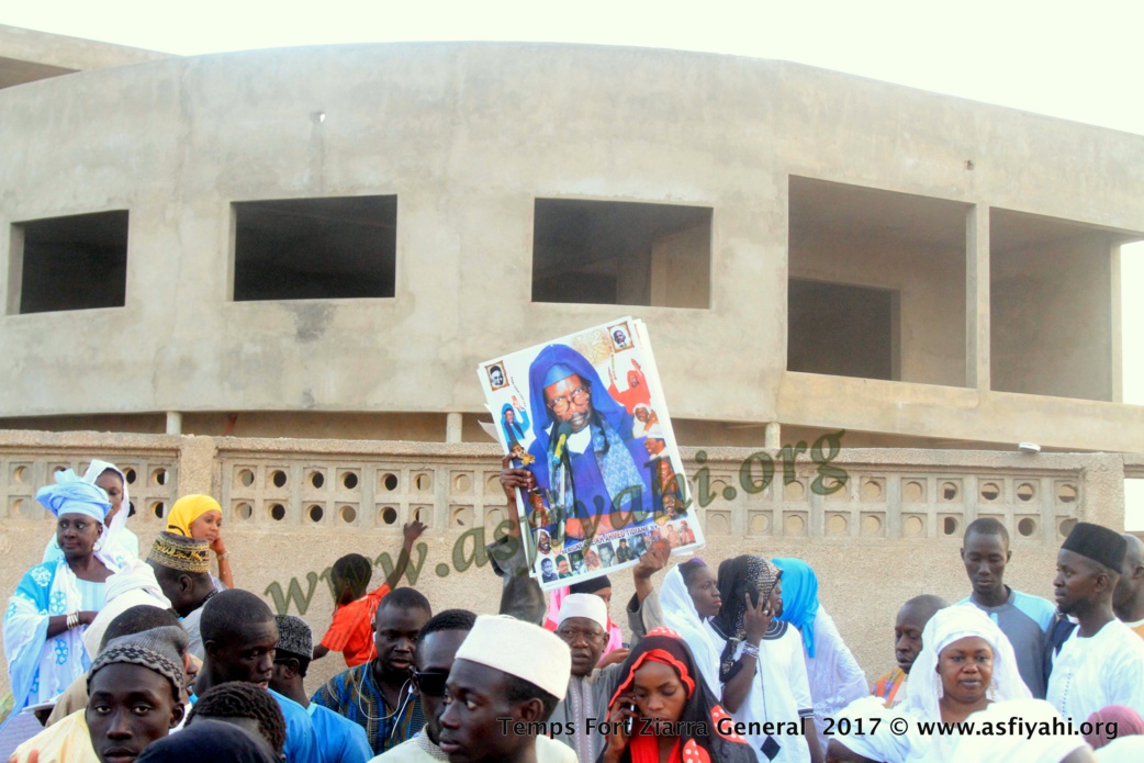 PHOTOS - ALBUM 3 - ZIARRE GENERALE 2017 - Les fidèles s’abreuvent aux sources d'El Hadji Malick Sy (rta)
