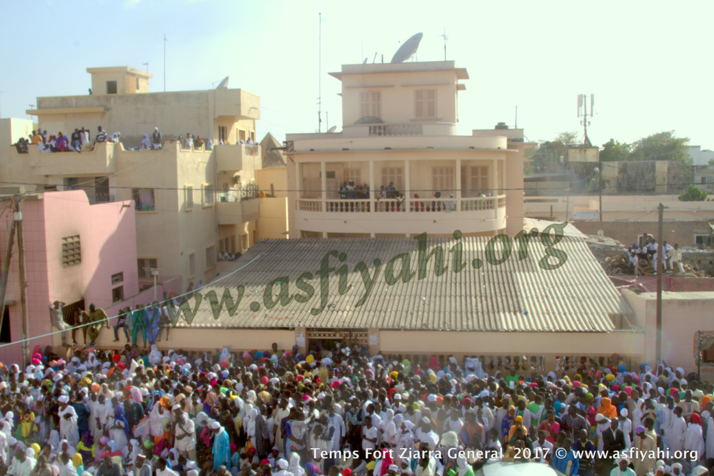 PHOTOS - ALBUM 3 - ZIARRE GENERALE 2017 - Les fidèles s’abreuvent aux sources d'El Hadji Malick Sy (rta)