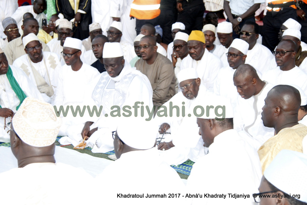 PHOTOS - Retour en Images sur la 5éme édition de la Hadratoul Djumah 2017, organisée au Stade Amadou Barry sous la direction de Serigne Abdoul Aziz Sy AL Amine  