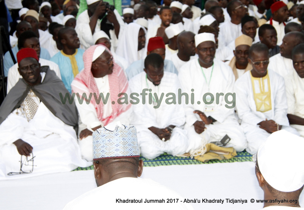PHOTOS - Retour en Images sur la 5éme édition de la Hadratoul Djumah 2017, organisée au Stade Amadou Barry sous la direction de Serigne Abdoul Aziz Sy AL Amine PHOTOS - Retour en Images sur la 5éme édition de la Hadratoul Djumah 2017, organisée au Stade Amadou Barry sous la direction de Serigne Abdoul Aziz Sy AL Amine
