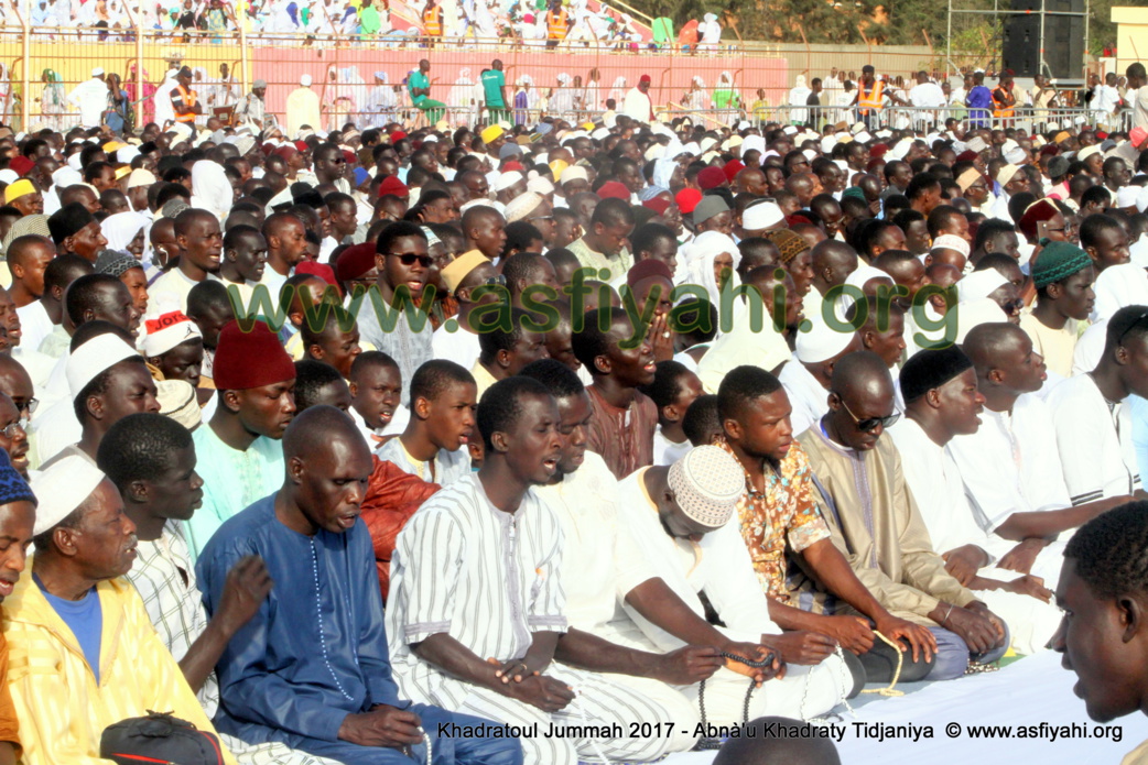 PHOTOS - Retour en Images sur la 5éme édition de la Hadratoul Djumah 2017, organisée au Stade Amadou Barry sous la direction de Serigne Abdoul Aziz Sy AL Amine  