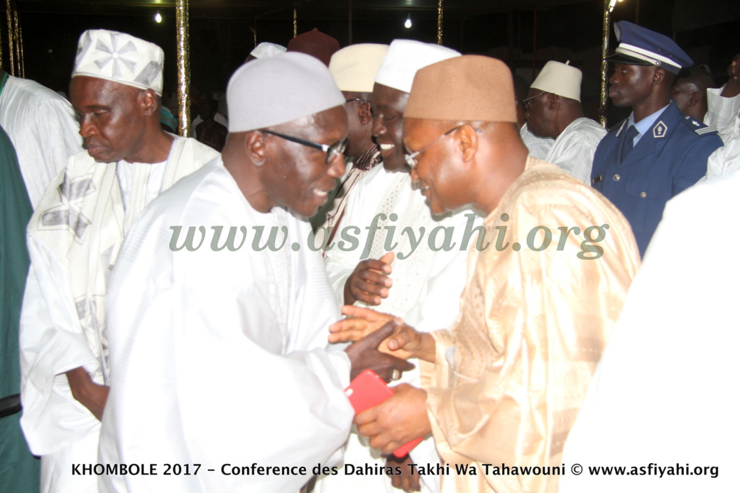 PHOTOS - KHOMBOLE 2017 - Les Images de la Conférence des Dahiras Takhi Wa Tahawouni présidée par le Khalif Général des Tidianes, Serigne Abdoul Aziz SY AL Amine 