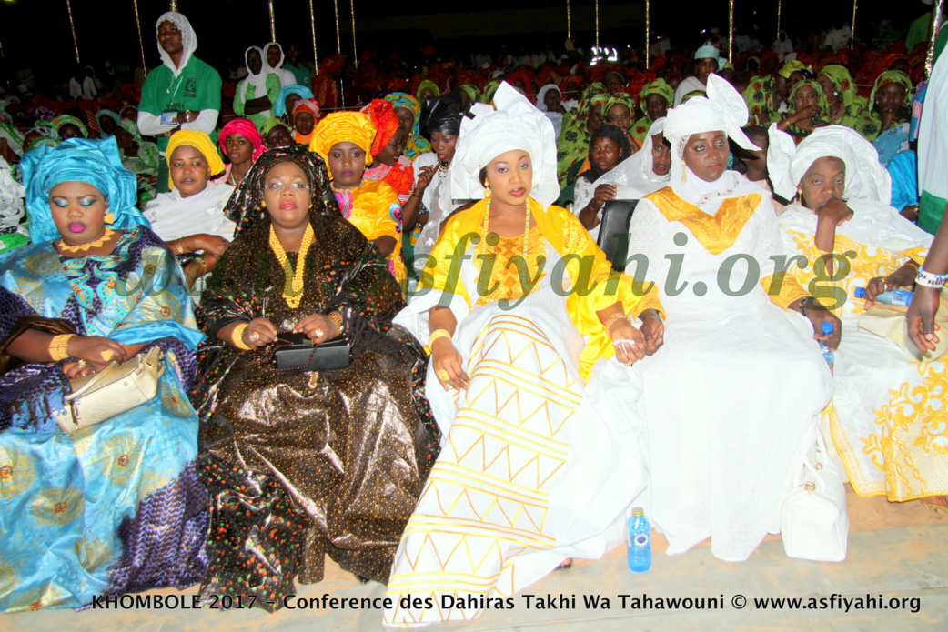 PHOTOS - KHOMBOLE 2017 - Les Images de la Conférence des Dahiras Takhi Wa Tahawouni présidée par le Khalif Général des Tidianes, Serigne Abdoul Aziz SY AL Amine 