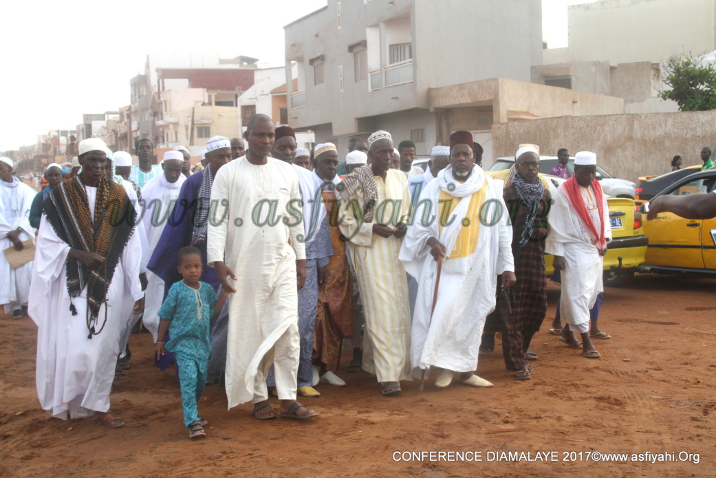 PHOTOS - Journées de prières du DAHIRA MOUTAHABINA FILAHI : Diamalaye dans la ferveur religieuse. Retour en Images PHOTOS - Journées de prières du DAHIRA MOUTAHABINA FILAHI : Diamalaye dans la ferveur religieuse. Retour en Images
