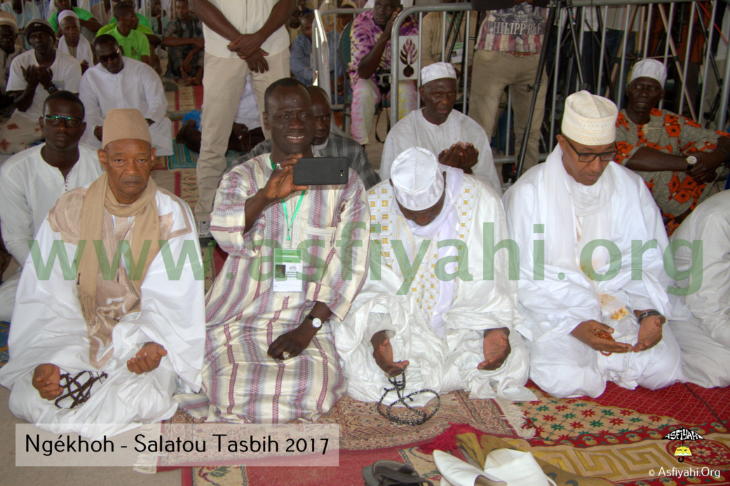 PHOTOS - NGÉKHOKH - Les Images de la Salatou Tasbih 2017 organisée par la famille d'El Hadj Elimane Sakho (rta) PHOTOS - NGÉKHOKH - Les Images de la Salatou Tasbih 2017 organisée par la famille d'El Hadj Elimane Sakho (rta)