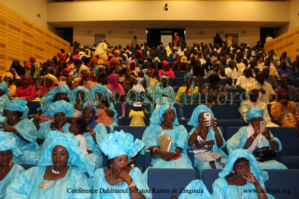 PHOTOS - ITALIE - BERGAMO : Les images de Conférence du Dahiratoul Sillatou Rahim de Zingonia