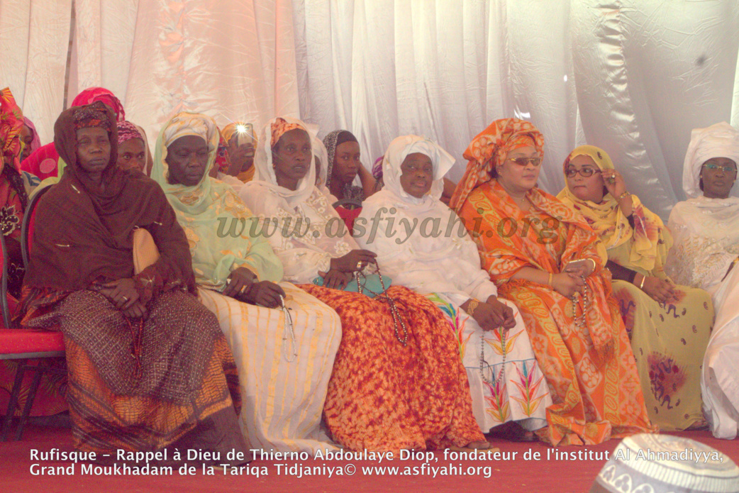 PHOTOS - Les images de la présentation de Condoléances du President Macky Sall chez Thierno Abdoulaye Diop, fondateur de l'institut Al Ahmadiyya