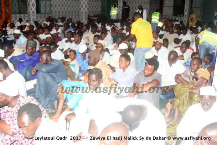 PHOTOS - Célébration de la nuit de la Leylatoul Qadr , édition 2017, à la Zawiya El Hadj Malick SY de Dakar 