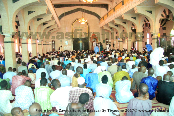 PHOTOS - KORITÉ 2017 À TIVAOUANE - Les Images de la Priere à la Mosquée Khalifa Babacar SY (rta)
