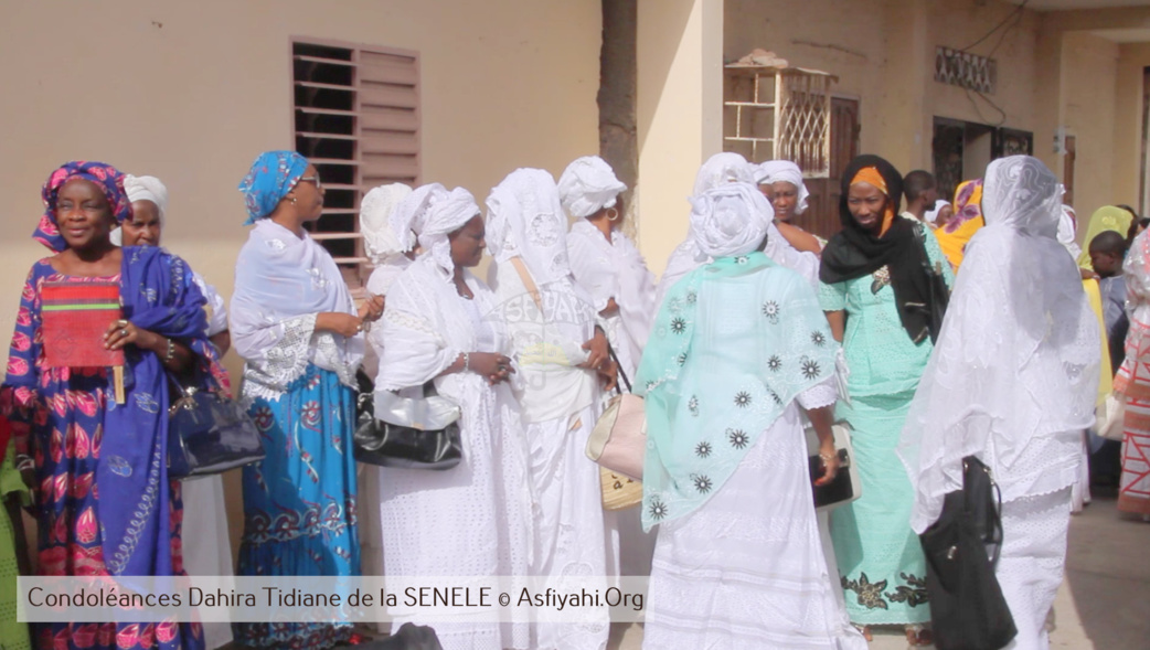 PHOTOS - Les Images de la presentation de Condoleances du Dahira Tidiane de la SENELEC, au Khalif General des Tidianes Serigne Mbaye Sy Mansour