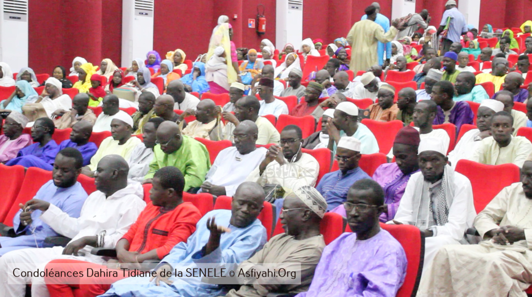 PHOTOS - Les Images de la presentation de Condoleances du Dahira Tidiane de la SENELEC, au Khalif General des Tidianes Serigne Mbaye Sy Mansour