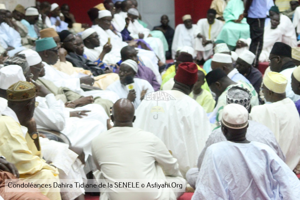 PHOTOS - Les Images de la presentation de Condoleances du Dahira Tidiane de la SENELEC, au Khalif General des Tidianes Serigne Mbaye Sy Mansour