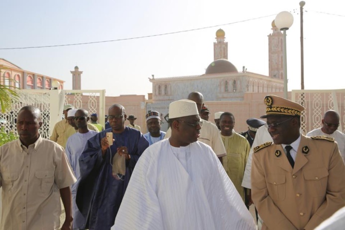 PHOTOS - TIVAOUANE - Rappel à Dieu de Sokhna Fatsy Mansour - Macky Sall présente ses condoléances à la Famille SY PHOTOS - TIVAOUANE - Rappel à Dieu de Sokhna Fatsy Mansour - Macky Sall présente ses condoléances à la Famille SY