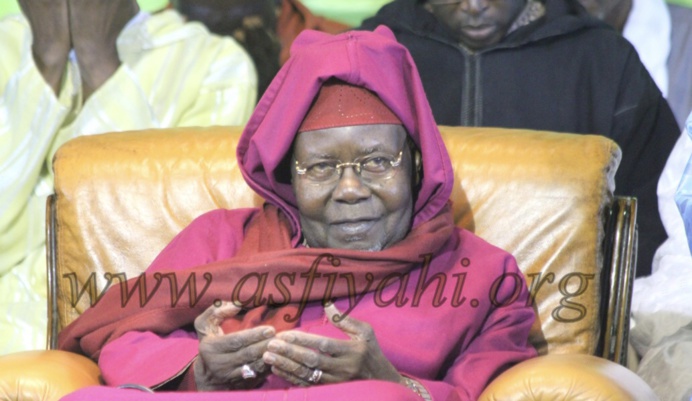 Séance de prières pour le 40ème jour du rappel à Dieu de Serigne Abdoul Aziz Sy Al Amine (rta) prévue ce mercredi 1er Novembre Séance de prières pour le 40ème jour du rappel à Dieu de Serigne Abdoul Aziz Sy Al Amine (rta) prévue ce mercredi 1er Novembre