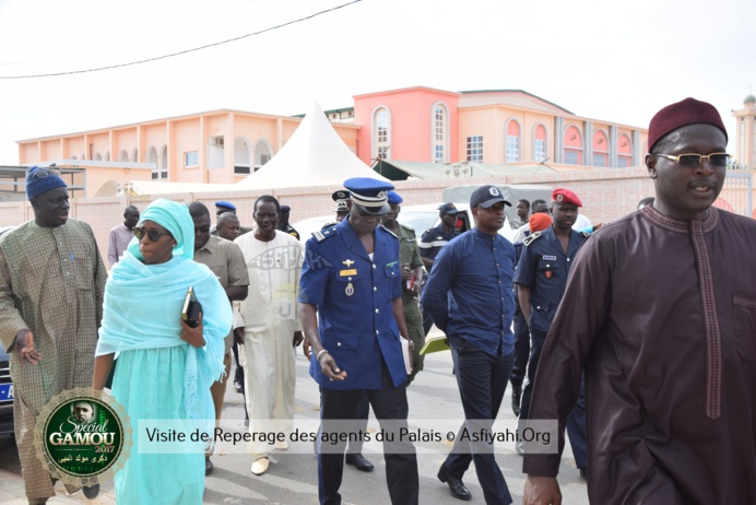 VIDEO & PHOTOS - Accueil du President Macky Sall à Tivaouane ce Mercredi 22 Novembre - Suivez l'appel du Khalif General des Tidianes Serigne Mbaye Sy Mansour 