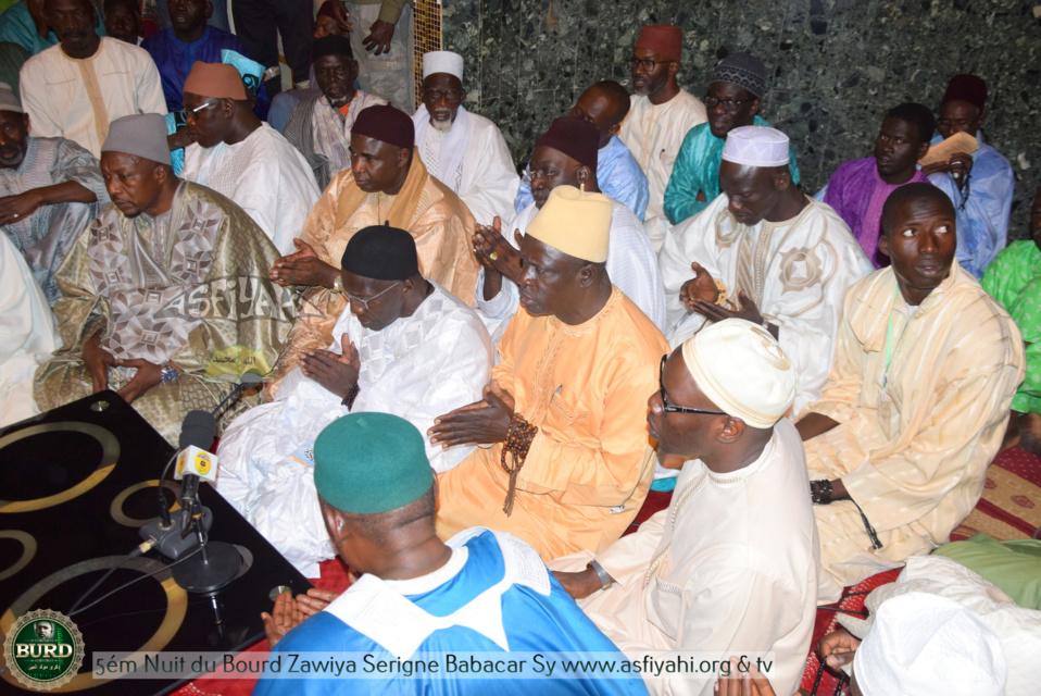 PHOTOS - TIVAOUANE - Les Images de la Cinquiéme nuit du Bourde à la Mosquée Serigne Babacar Sy