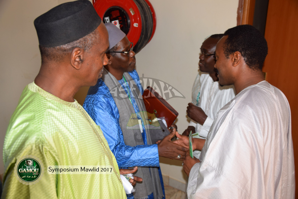 PHOTOS - Symposium du Mawlid 2017 : Les chercheurs appellent à une “meilleure valorisation du rôle socio-économique des cités religieuses” PHOTOS - Symposium du Mawlid 2017 : Les chercheurs appellent à une “meilleure valorisation du rôle socio-économique des cités religieuses”
