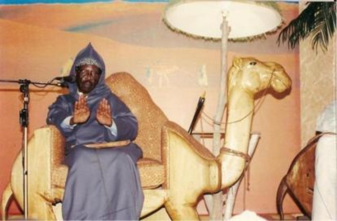 Serigne Cheikh Ahmad Tidiane SY Al Maktoum : un héritage politico-spirituel prêché par l’exemple Serigne Cheikh Ahmad Tidiane SY Al Maktoum : un héritage politico-spirituel prêché par l’exemple